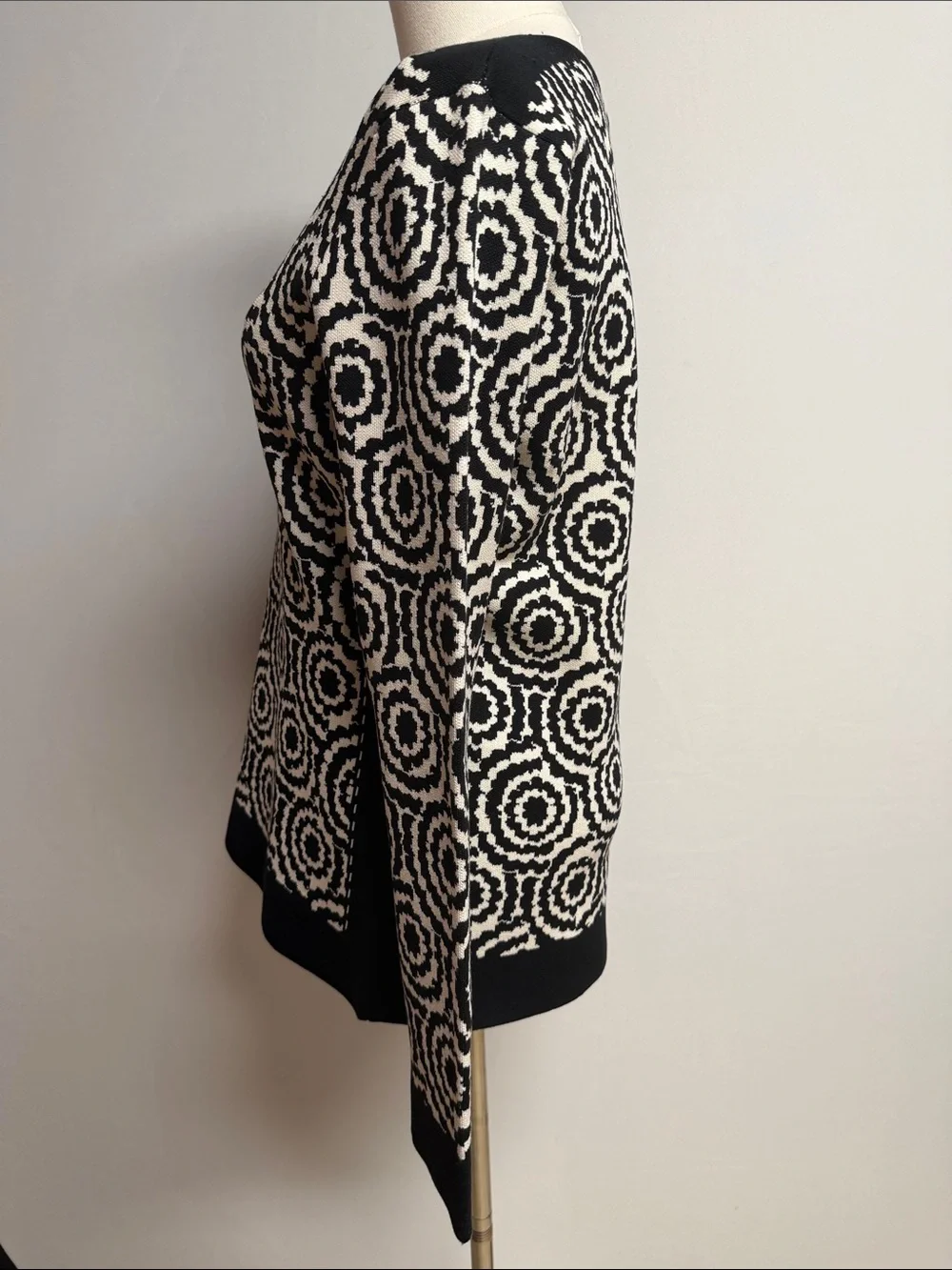 Doncaster Black & White Geometric Circle Print Crewneck Sweater Size Medium